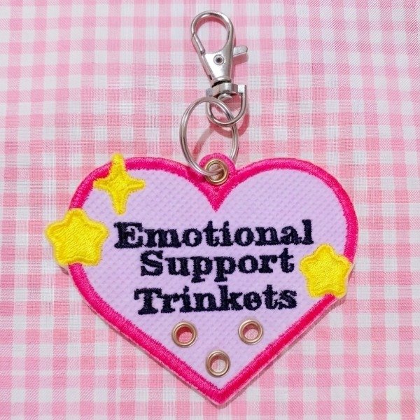 Producto - Llavero "Emotional Support Trinkets" - 1