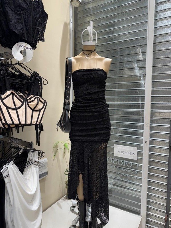 Producto - [7906] Vestido largo strapless fruncido sirena c/tajo encaje