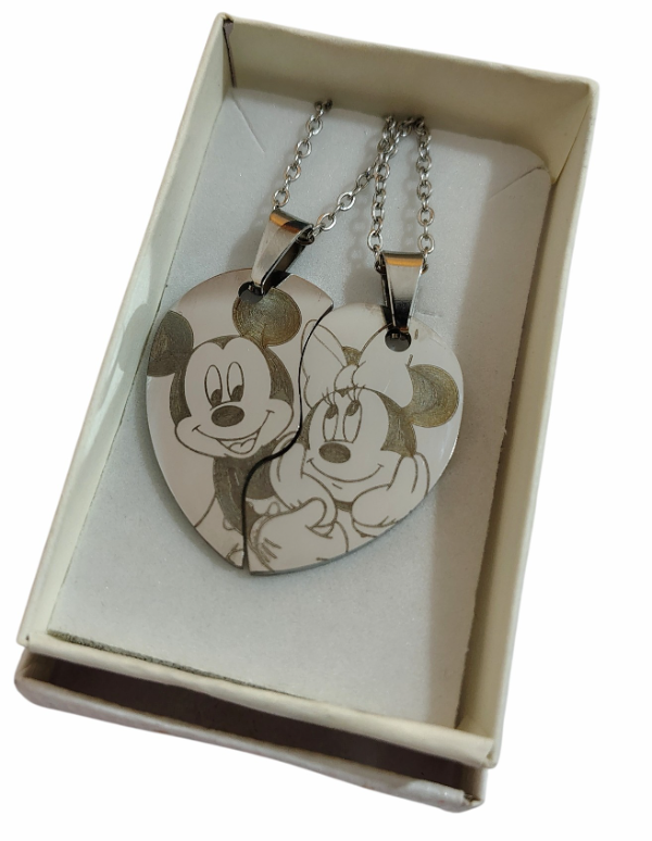 Producto - DIJE CORAZON COMPARTIDO MICKEY Y MINNIE + CAJA DE REGALO