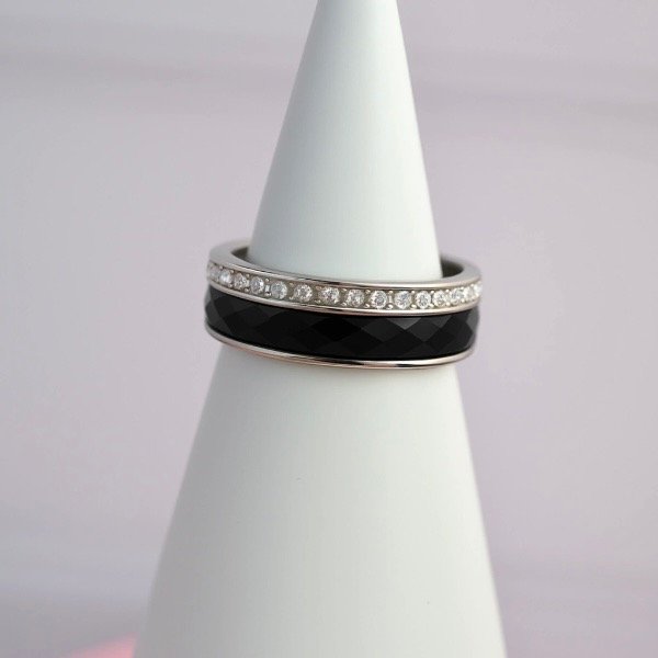 Producto - Anillo cerámica negro