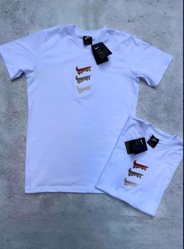 Producto - Remera black 72