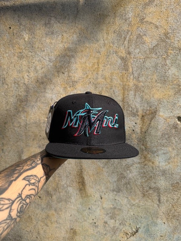 Producto - New era Miami negra