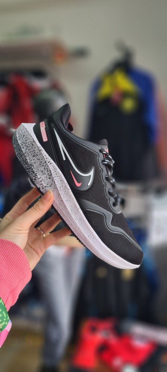 Producto - Zapatillas NK air zoom dama
