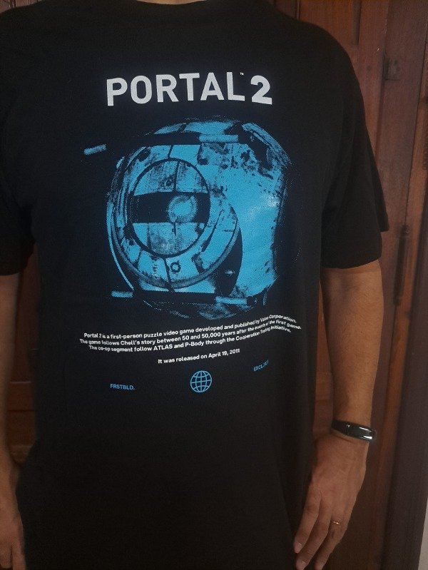 Producto - REMERA PORTAL 2