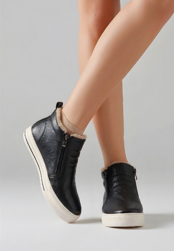 Producto - Bota Via Marte Negro con piel Beige impprtada