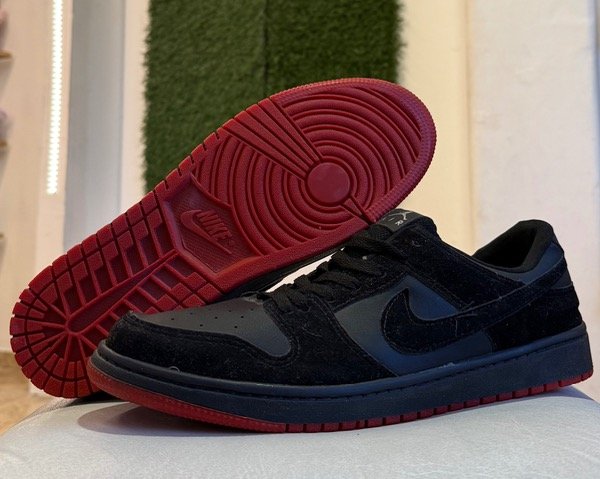 Producto - NIKE JORDAN negro