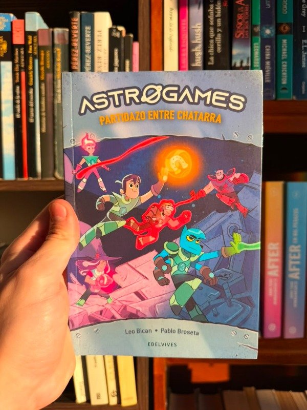Producto - Astrogames, partidazo entre chatarra (Leo Bican-Pablo Broseta)