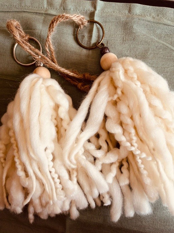 Producto - BORLA DE LANA X 2 UNIDADES