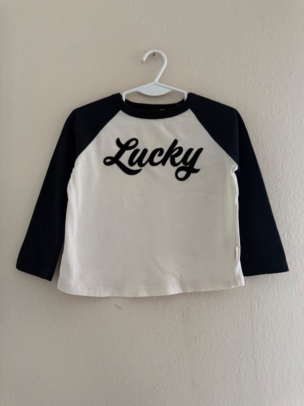 Producto - Remera LITTLE AKIABARA talle 2 mfh57