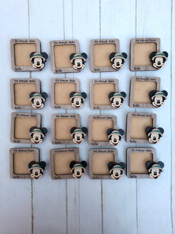 Producto - MINI PORTARETRATOS CON IMAN MICKEY SAFARI