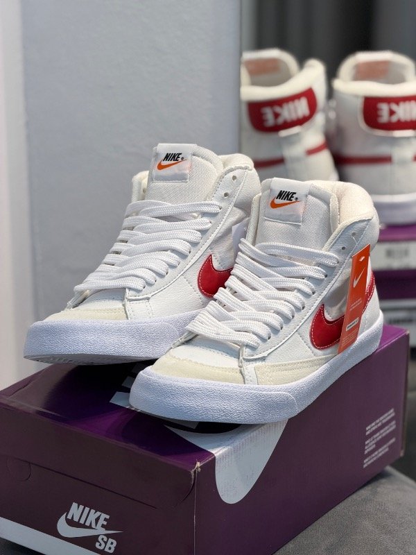 Producto - NIKE BLAZER RED - 2