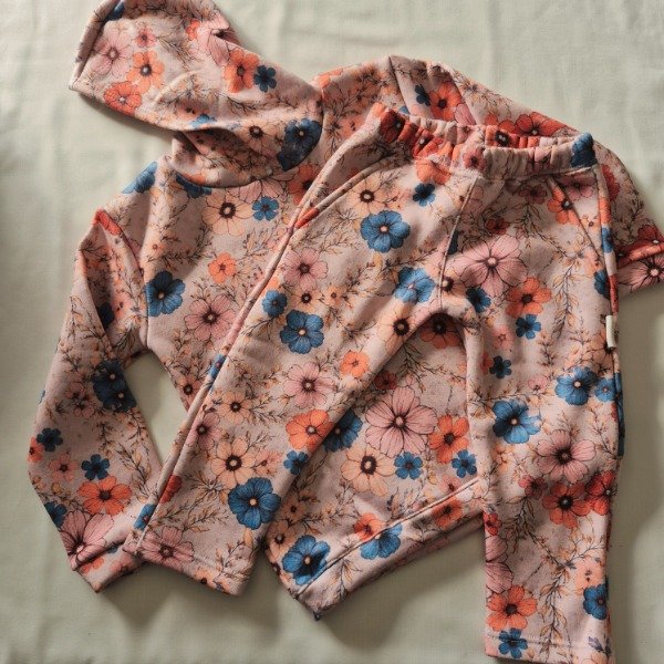 Producto - Conjunto con frisa flores de otoño