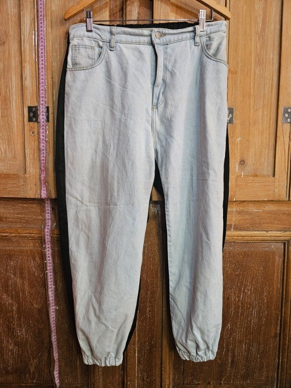 Producto - Jean 47street celeste y negro t.48