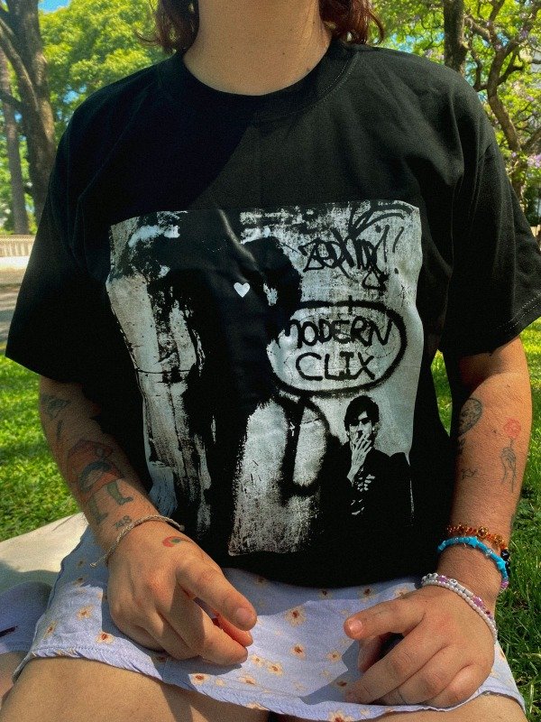 Producto - Remera Clics Modernos