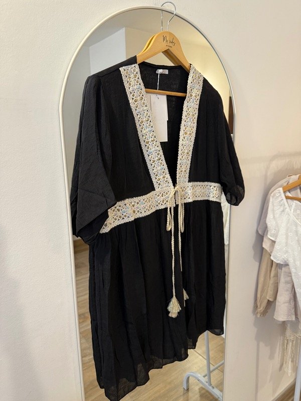 Producto - Kimono Inés bordado Negro