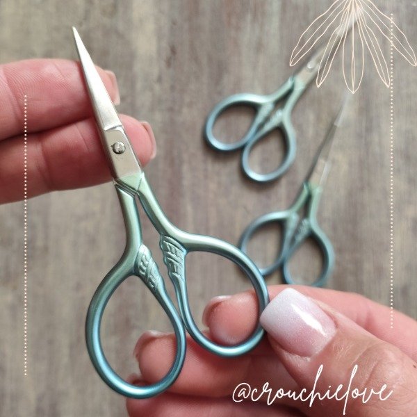 Producto - TIJERA RECTA PLUMITAS