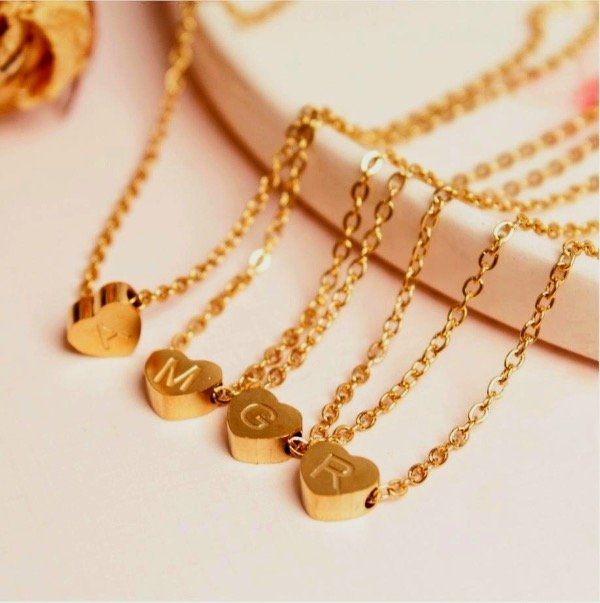 Producto - Co. Mini corazones con inicial