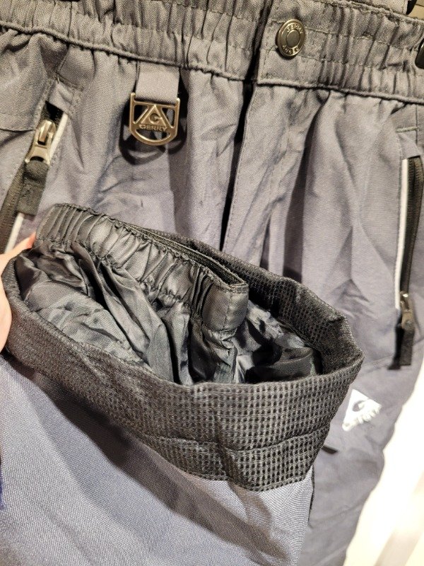 Producto - Pantalón de ski GERRY gris con trampa de nieve Talle 6 años - PRECIO: 120X - 2