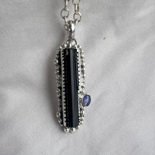 Producto - DIJE DE DISEÑO TURMALINA NEGRA Y TANZANITA