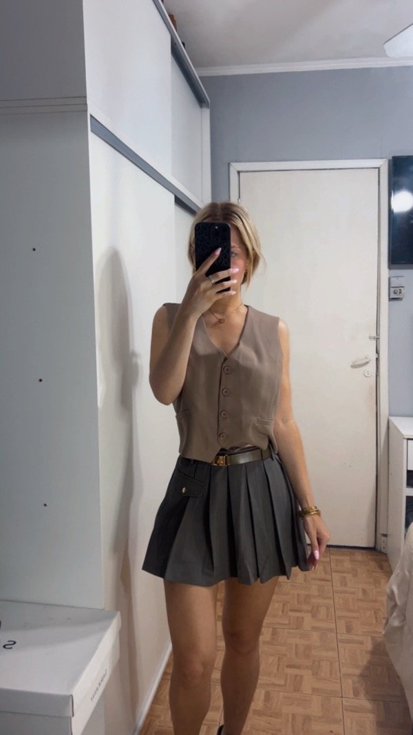 Producto - POLLERA SISTY GREY