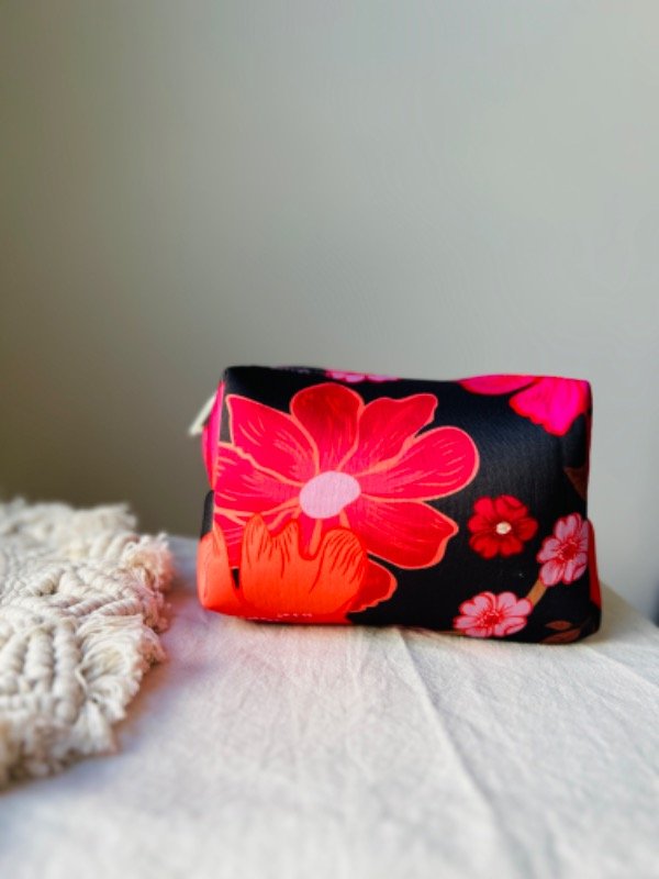 Producto - Cartuchera/portacosmeticos Meri mediano