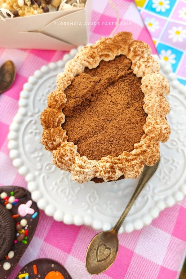 Producto - Huevo Tiramisú - BASE HECHA CON CHOCOLATE REAL TEMPLADO