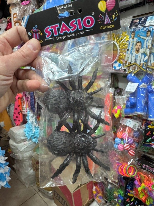 Producto - Aranas Plásticas x 2