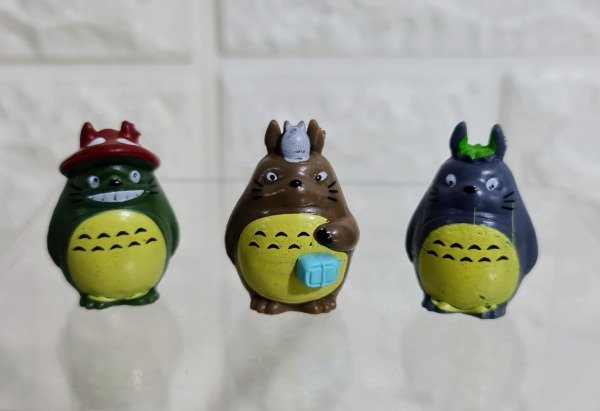 Producto - Figuras Totoro set x 3 figuras de 3 cm (grupo 5)