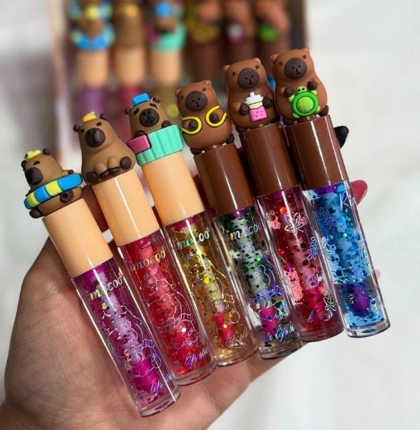 Producto - Lip Gloss Shine Capibara