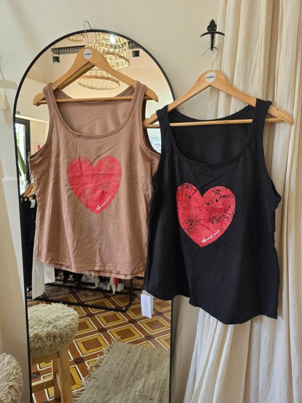 Producto - MUSCULOSA VIOLETA