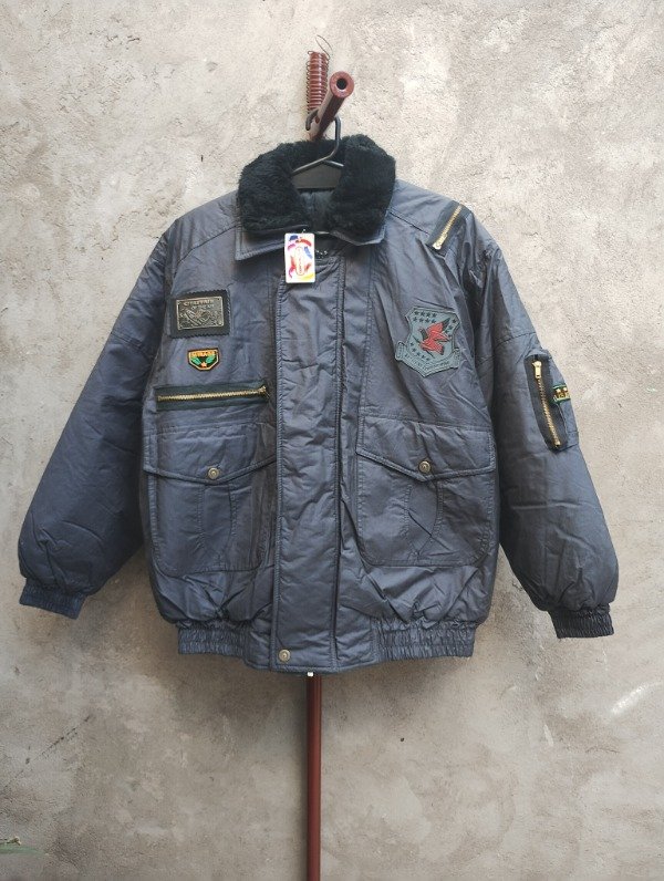 Producto - Campera Portezuelo Gris. (NUEVA)