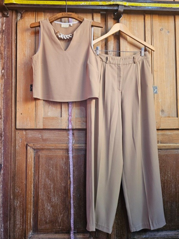Producto - Conjunto Las Pepas Beige t.2