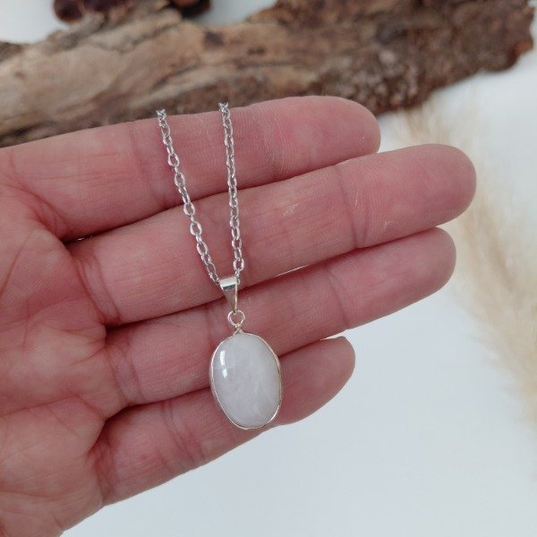Producto - Collar dije oval cuarzo blanco