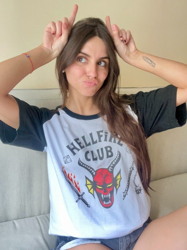 Producto - Remera Hellfire STRANGER THINGS