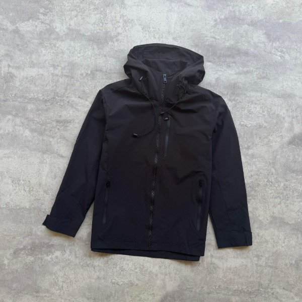 Producto - CAMPERA ROMPE VIENTO NEGRO