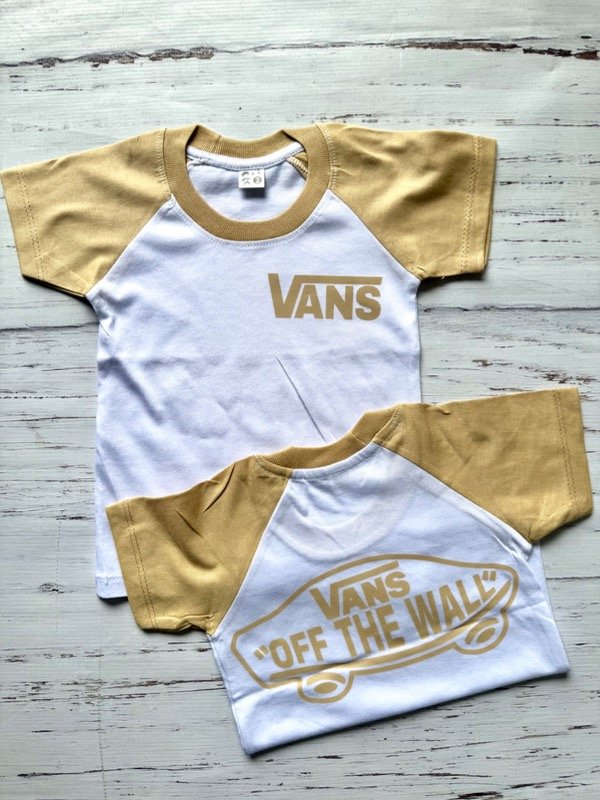 Producto - Remera Vans manga corta raglán beige