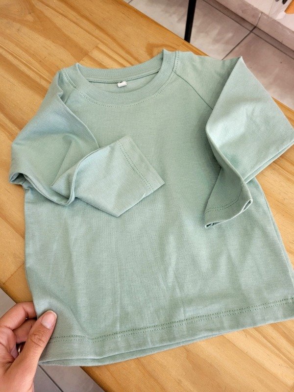 Producto - CAMISETA LISA VERDE UNISEX - transferencia 9.775 - 0