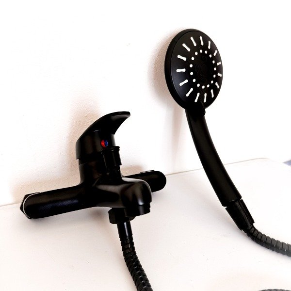 Producto - Grifería monocomando para ducha exterior negro