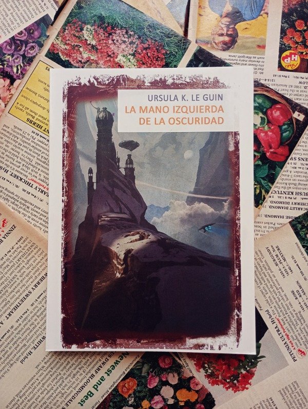 Producto - LA MANO IZQUIERDA DE LA OSCURIDAD de Ursula K. Le Guin