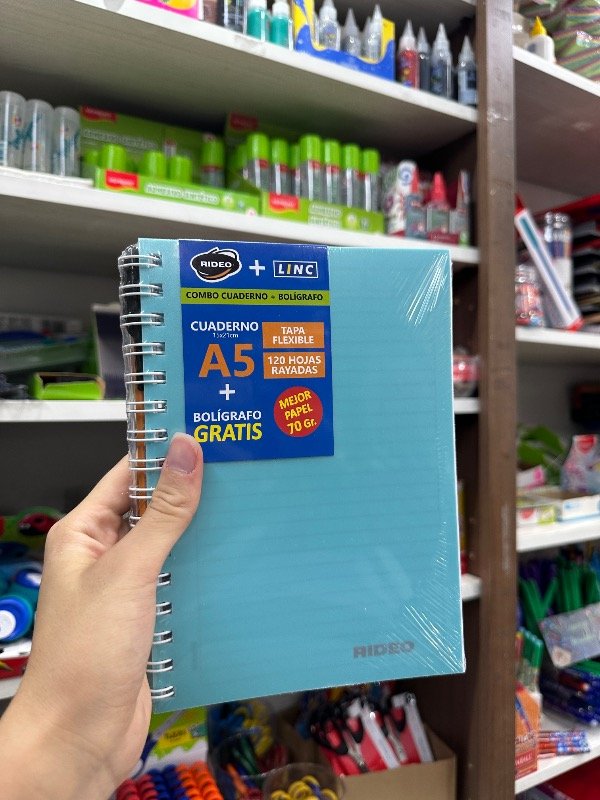 Producto - Cuaderno A5 Celeste 120 + BOLIGRAFO GRATIS