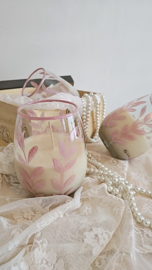 Producto - Vela en vaso Bombe - Monocromática Rosada