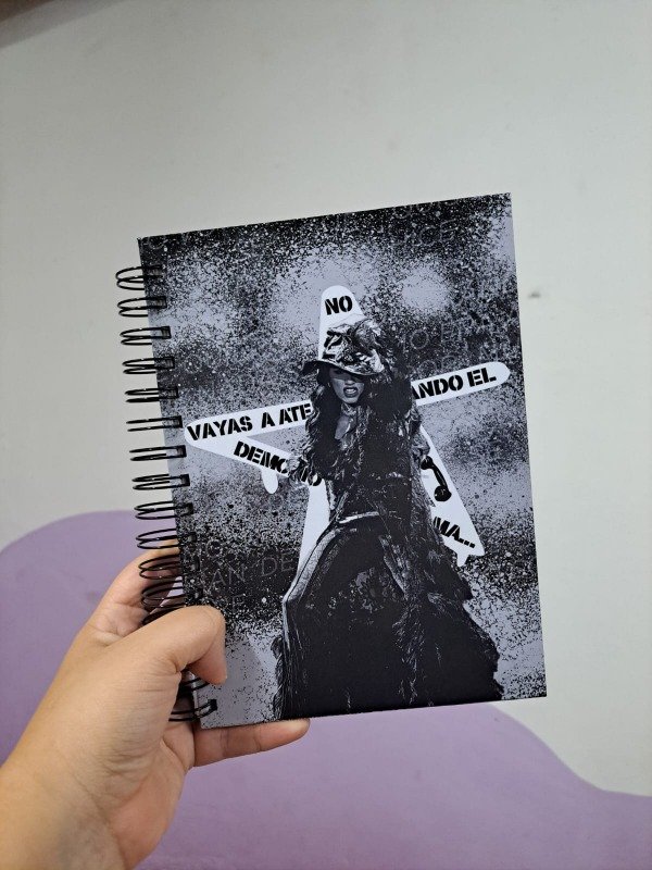 Producto - Agenda perpetua - Lali