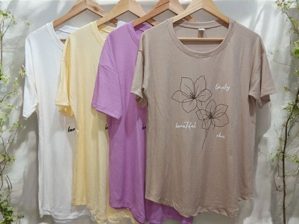 Producto - Remera L o v e l y #Morley