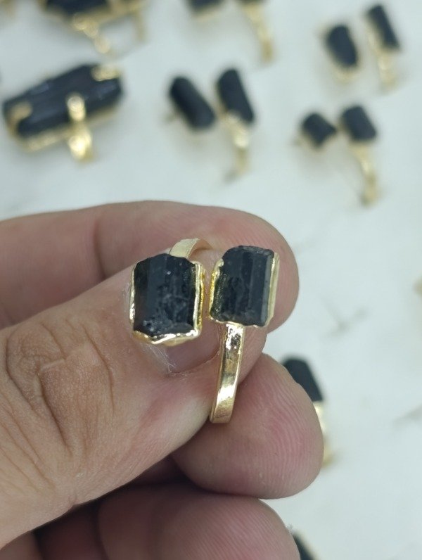 Producto - Anillo de Turmalina en baño de oro 2 piedras