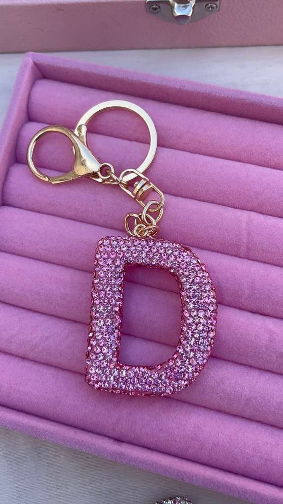 Producto - Llavero inicial brillante "D" rosa