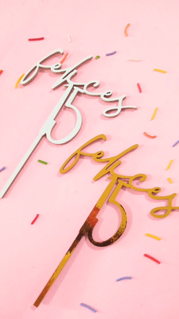Producto - Cake topper "felices 15"