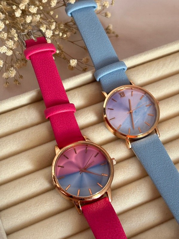 Producto - Reloj malla cuerina rosa