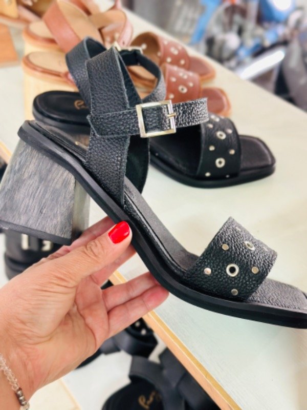 Producto - Leonor negro