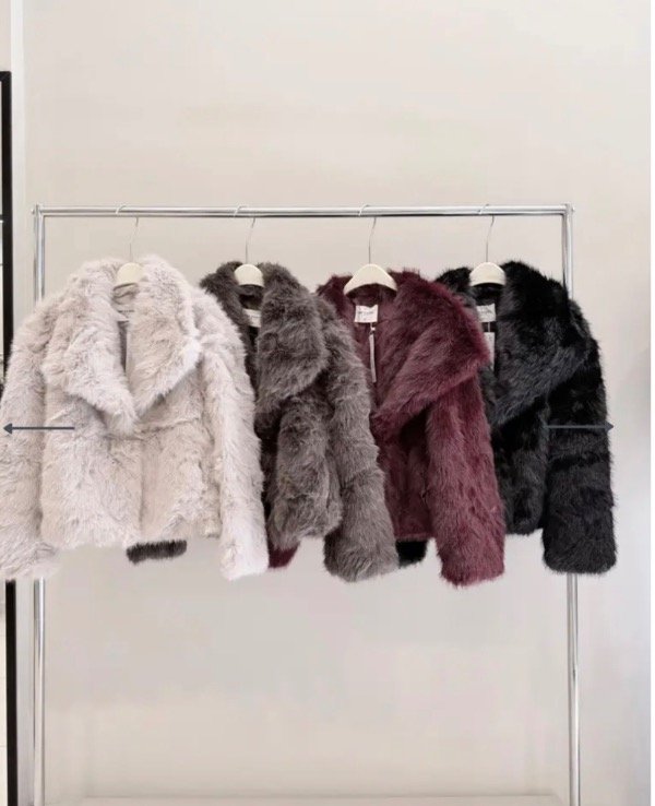 Producto - Tapado Luli de piel sintética bordó