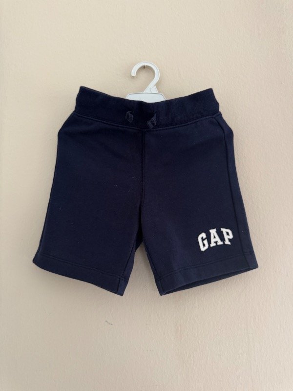 Producto - Bermuda jogging GAP 4 años da667 da666